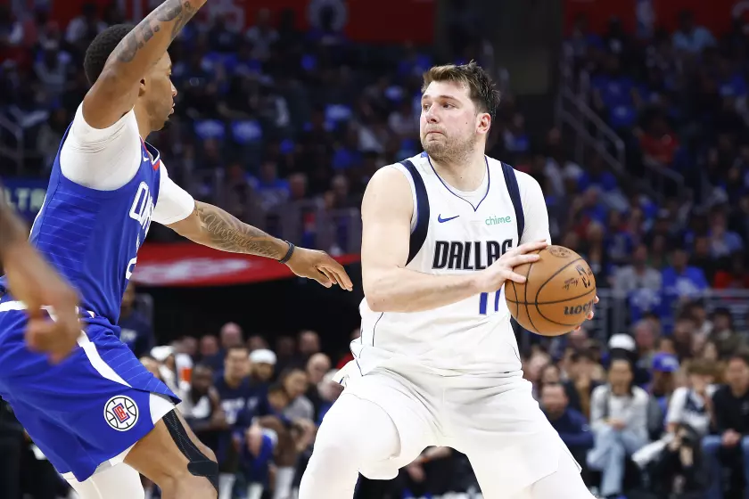 华纳兄弟探索起诉NBA新媒体权利交易,称其与亚马逊匹配1 华纳兄弟探索起诉NBA新媒体权利交易,称其与亚马逊匹配2