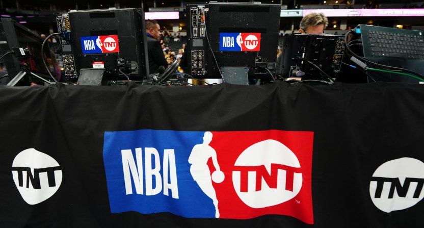 华纳兄弟探索起诉NBA媒体权利谈判争议 华纳兄弟探索起诉NBA媒体权利谈判争议