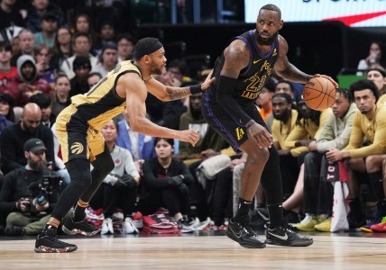 洛杉矶湖人队持续关注关键角色球员、NBA冠军的交易动态2