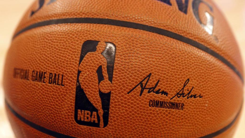 NBA 签订巨额转播合同