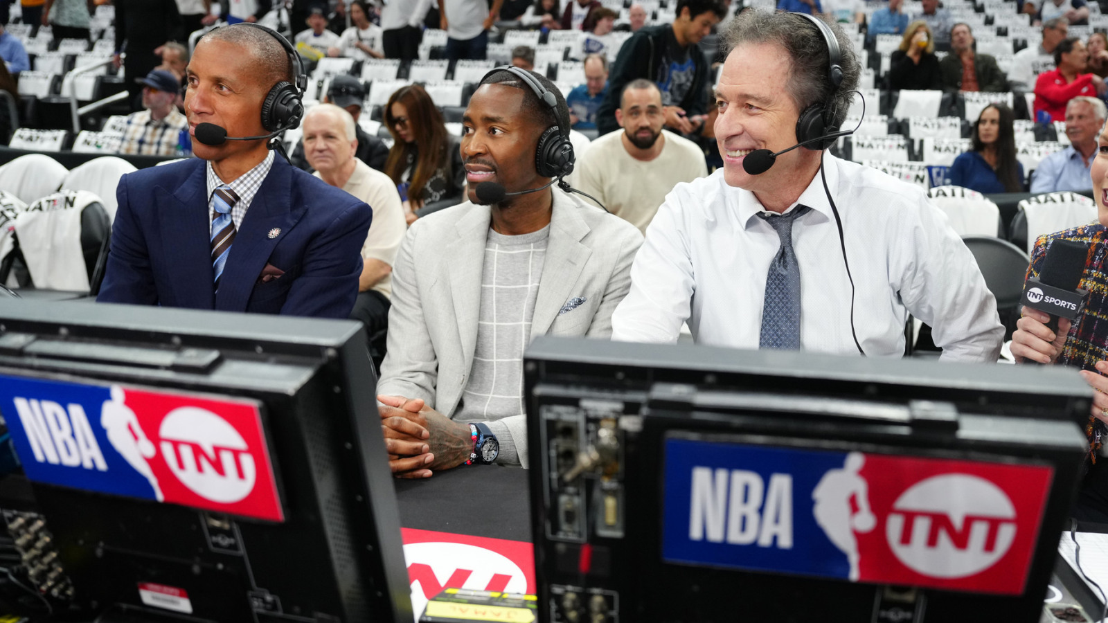 TNT在NBA拒绝其“匹配”电视转播权提案后可能采取法律行动的暗示 TNT在NBA拒绝其“匹配”电视转播权提案后可能采取法律行动的暗示