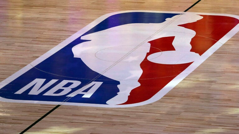 华纳兄弟探索通知NBA将匹配亚马逊Prime视频的转播比赛报价 华纳兄弟探索通知NBA将匹配亚马逊Prime视频的转播比赛报价