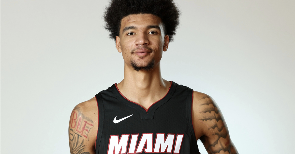 前印第安纳中锋凯尔埃尔-韦尔入选NBA夏季联赛第一阵容 前印第安纳中锋凯尔埃尔-韦尔入选NBA夏季联赛第一阵容