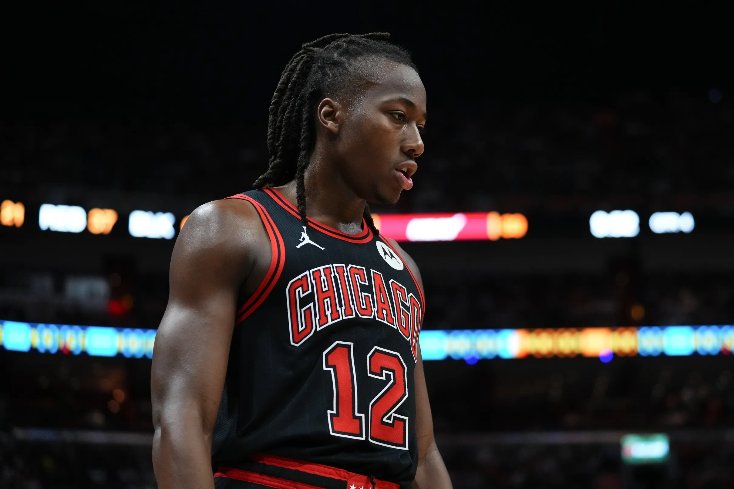 阿约-多孙穆将更改他的NBA球衣号码，我们熟悉他的选择