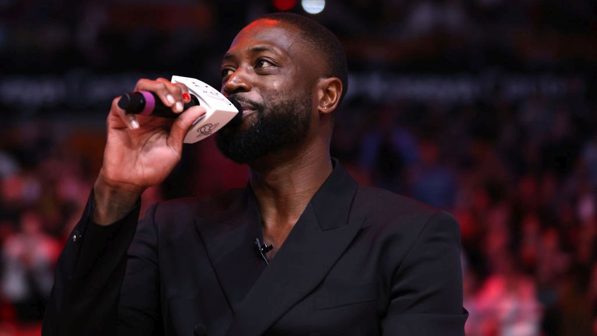 NBA传奇人物德维恩·韦德谈美国队通往巴黎奥运金牌之路的障碍