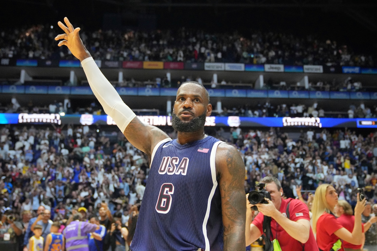 NBA球星创历史,担任美国队巴黎奥运会旗手 NBA球星创历史,担任美国队巴黎奥运会旗手