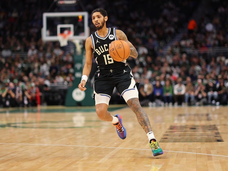 NBA球员卡梅隆-佩恩在紧张的911电话中自称“特里-约翰逊”2