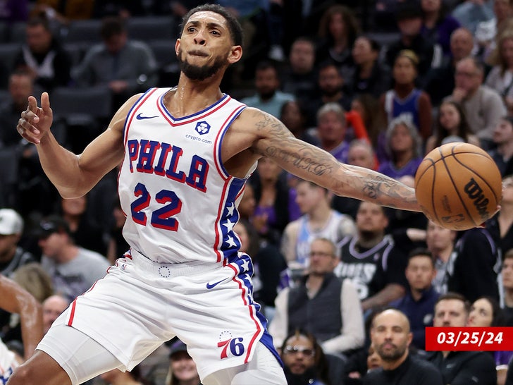 NBA球员卡梅隆-佩恩在紧张的911电话中自称“特里-约翰逊”3