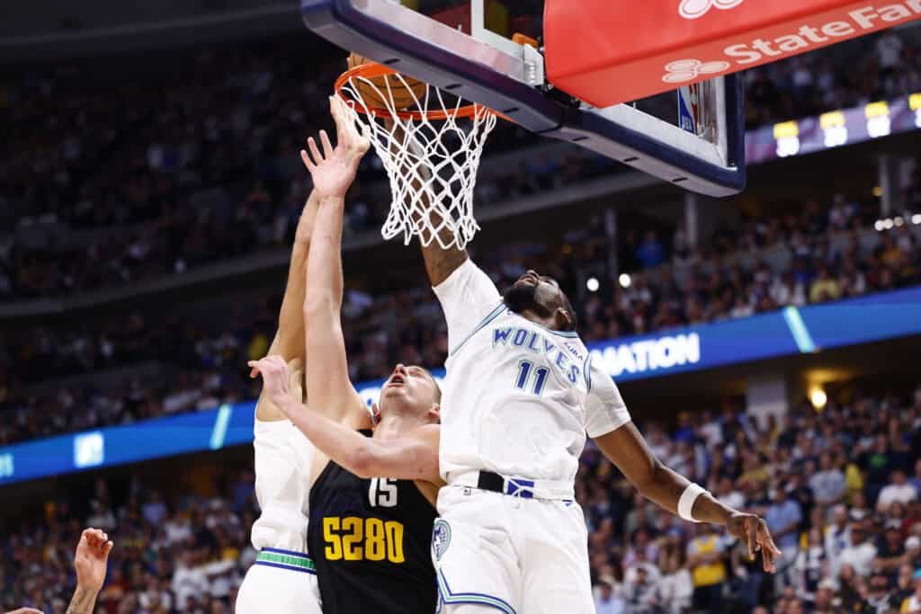 周日森林狼创下NBA历史纪录 周日森林狼创下NBA历史纪录