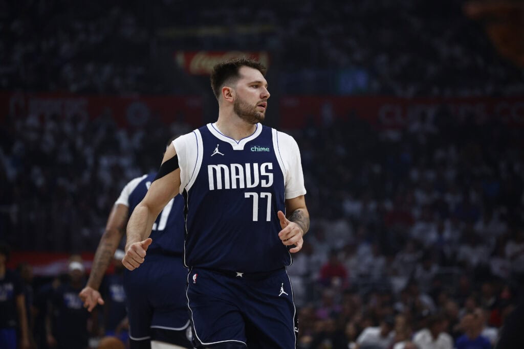 卢卡-东契奇周三创造NBA历史 卢卡-东契奇周三创造NBA历史